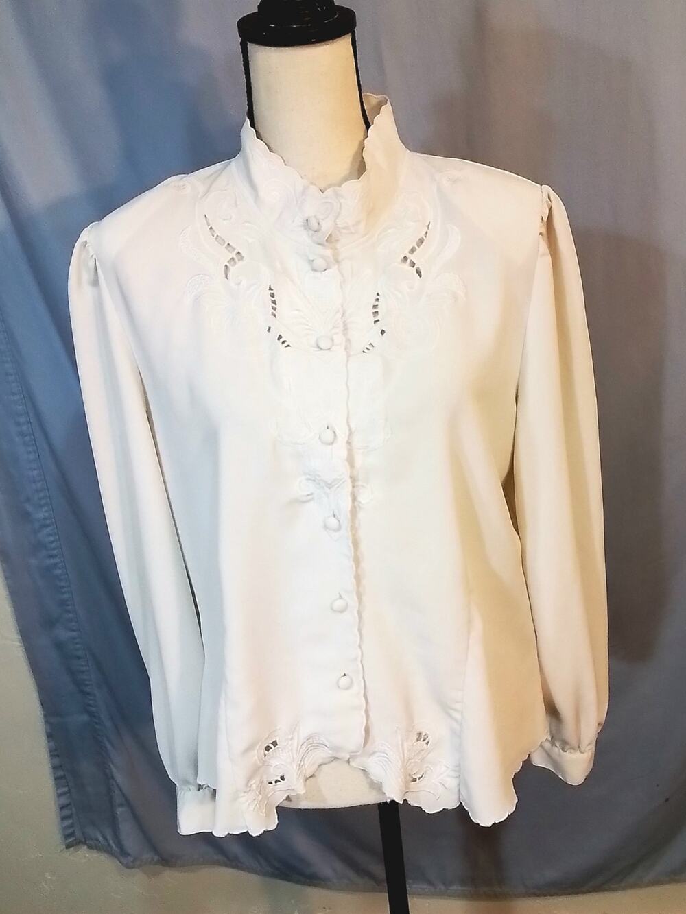 Christie & Jill; Cream button vintage blouse